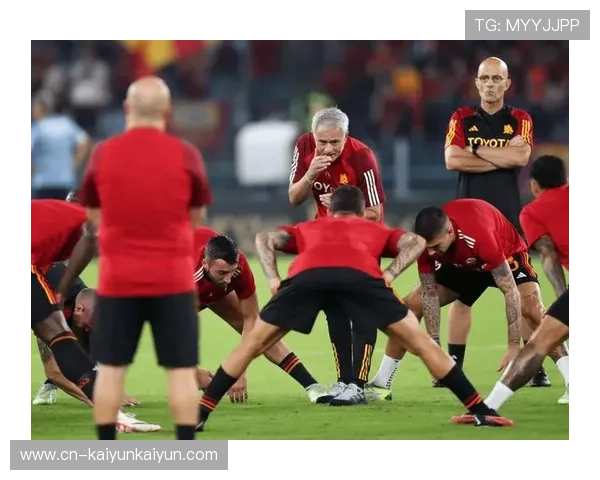 罗马球迷全场高歌支持,奥林匹克球场成魔鬼主场 罗马球迷全场高歌支持,奥林匹克球场成魔鬼主场