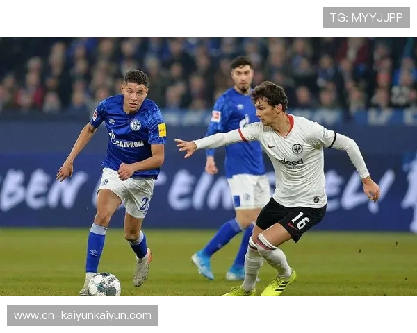 汉堡与法兰克福1-1握手言和，双方门将均有出色扑救