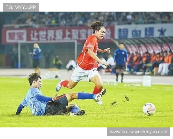 武什科维奇头球破门瞬间，汉堡青年球员防守贡献