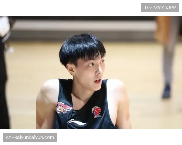 胡明轩专访：谈防守外援心得与国家队新周期目标